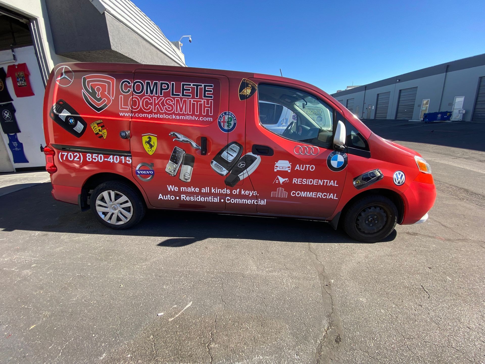 Full Commercial Graphics